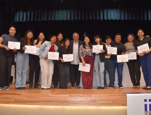 Jóvenes de Fernández recibieron sus certificados de “Santiago Crece con Vos”